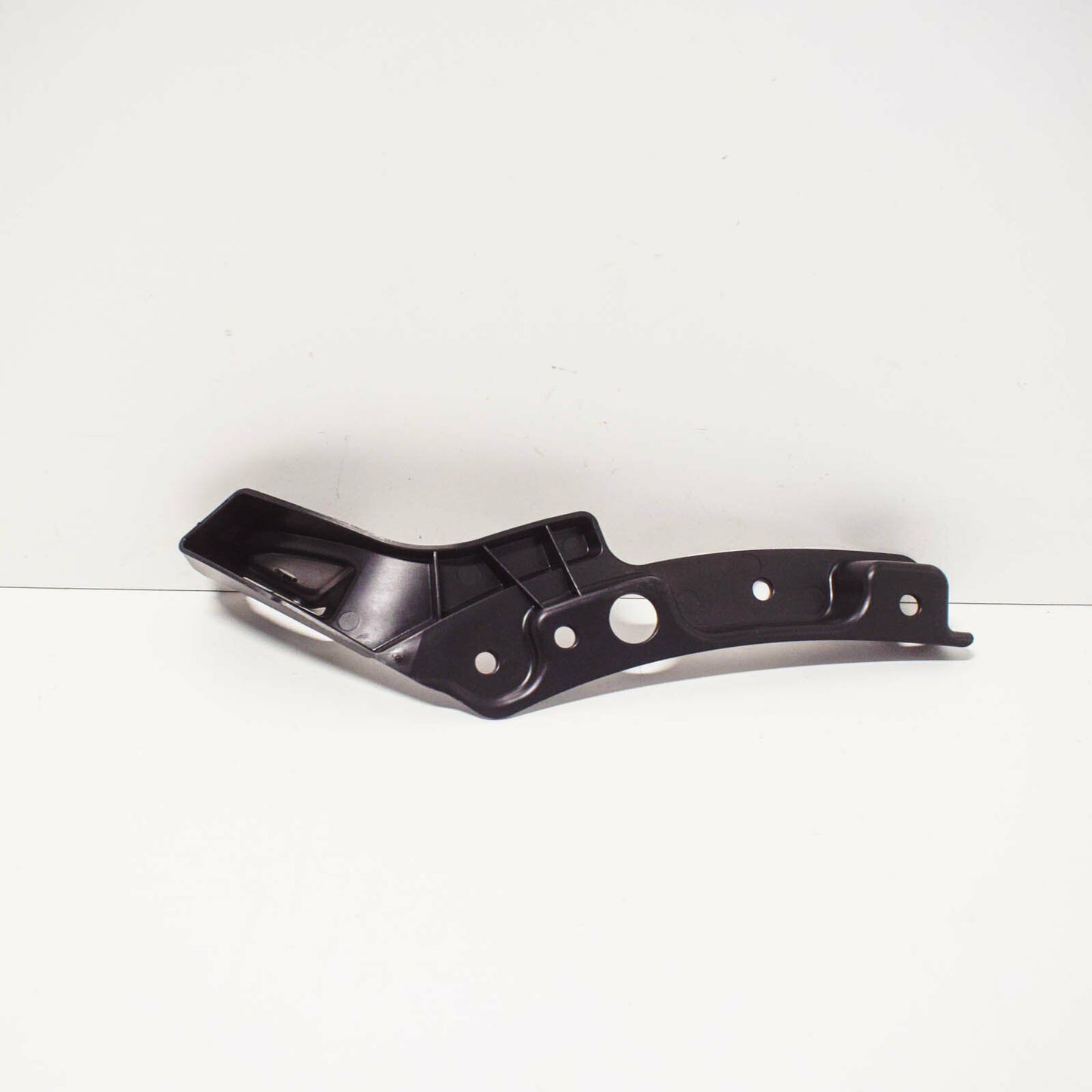 NEW MERCEDES-BENZ GLC X253 FRONT RIGHT BUMPER LOWER BRACKET A2538857800 ORIGINAL