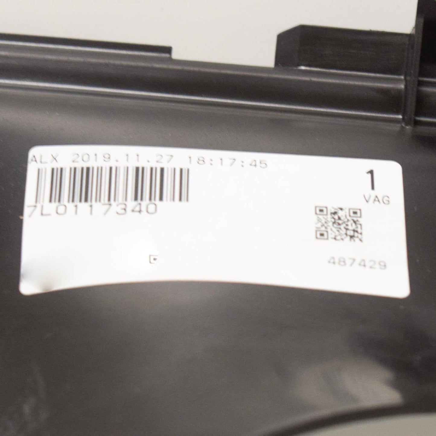 NEW VW TOUAREG MK2 7P CHARGE AIR COOLER RIGHT AIR DUCT 7L0117340 ORIGINAL