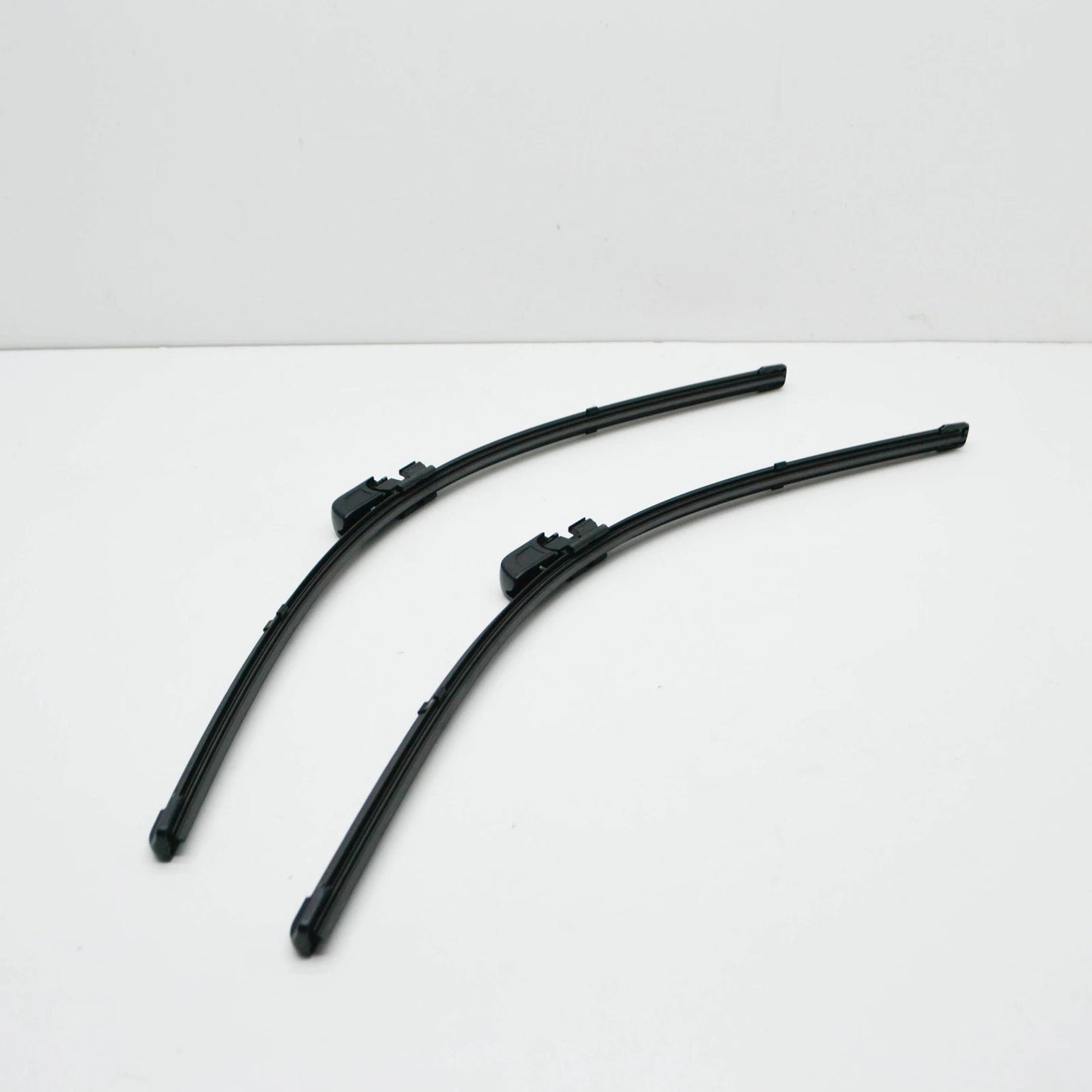 NEW AUDI A8 4E FRONT WINDSCREEN WIPER BLADES SET AERO LHD 4E0998002