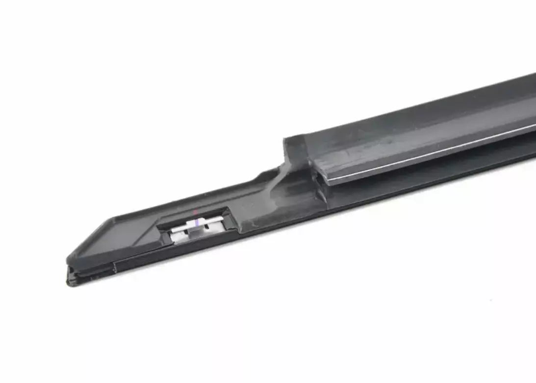 NEW BMW 5 G30 FRONT RIGHT DOOR WINDOW SHAFT COVER 7404026 51337404026 ORIGINAL