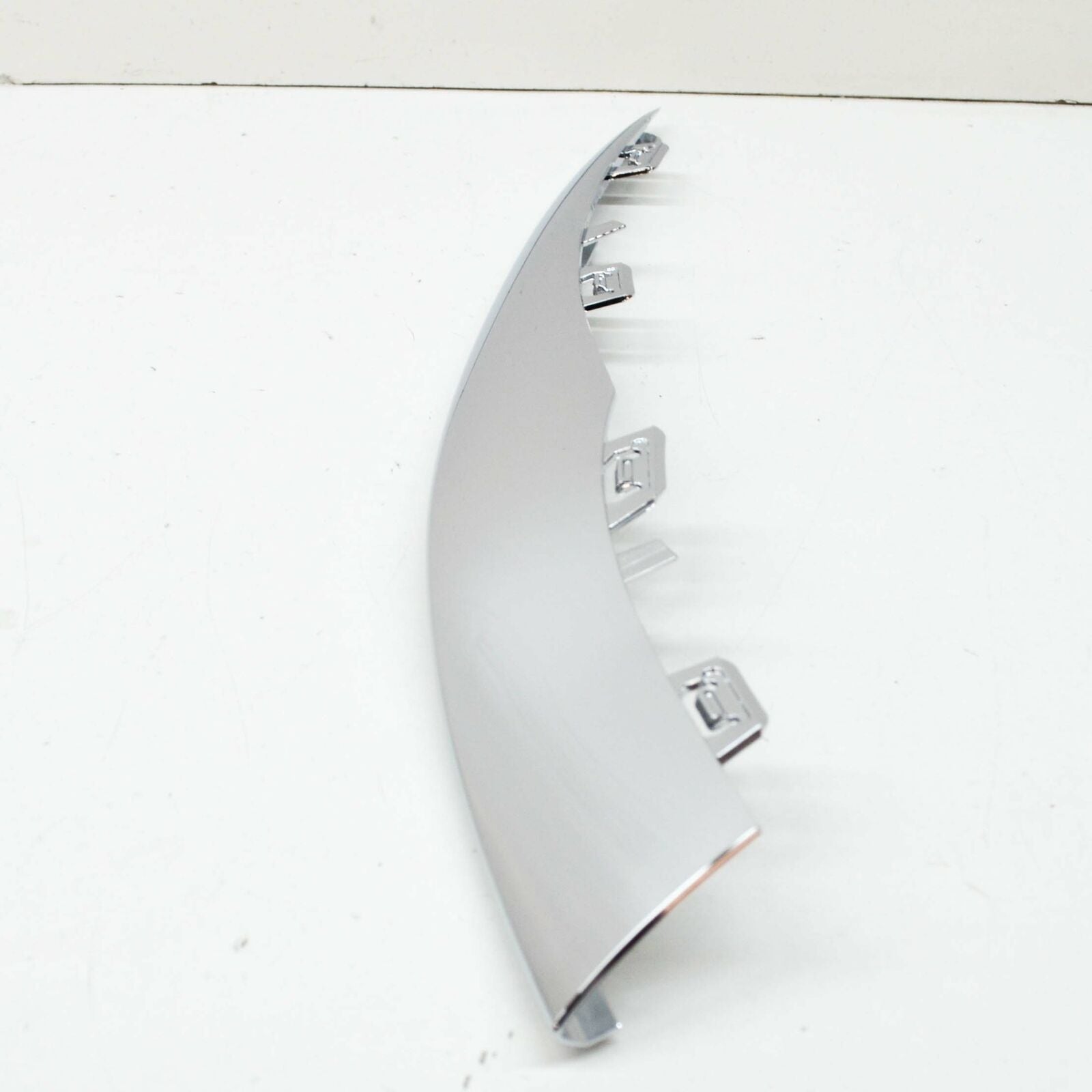 NEW MERCEDES-BENZ C W205 FRONT LEFT BUMPER MOLDING A2058858602 ORIGINAL
