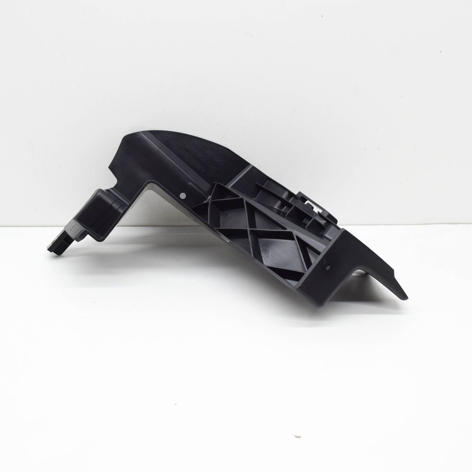 NEW MERCEDES-BENZ GLE C292 FRONT BUMPER LEFT CARRIER COVER A2928850024 ORIGINAL