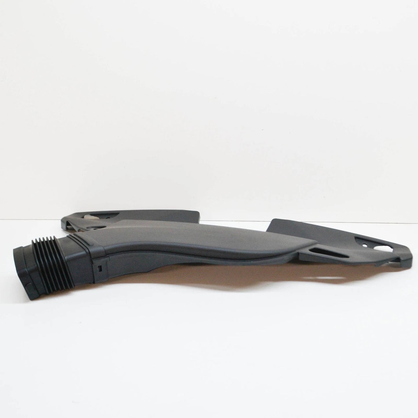 NEW BMW Z4 E89 AIR INTAKE SUCTION DUCT 13717582909 7582909 2011 ORIGINAL