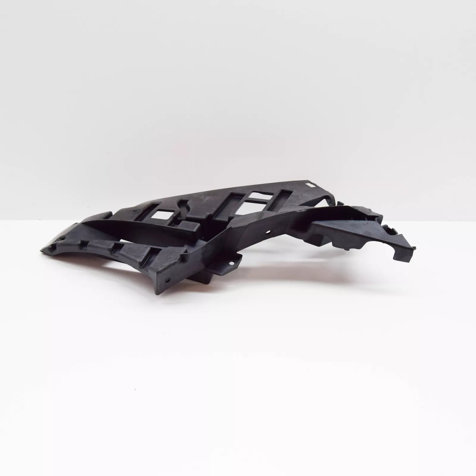 NEW MERCEDES-BENZ GLE W166 FRONT LEFT LAMP FRAME A1666205701 ORIGINAL