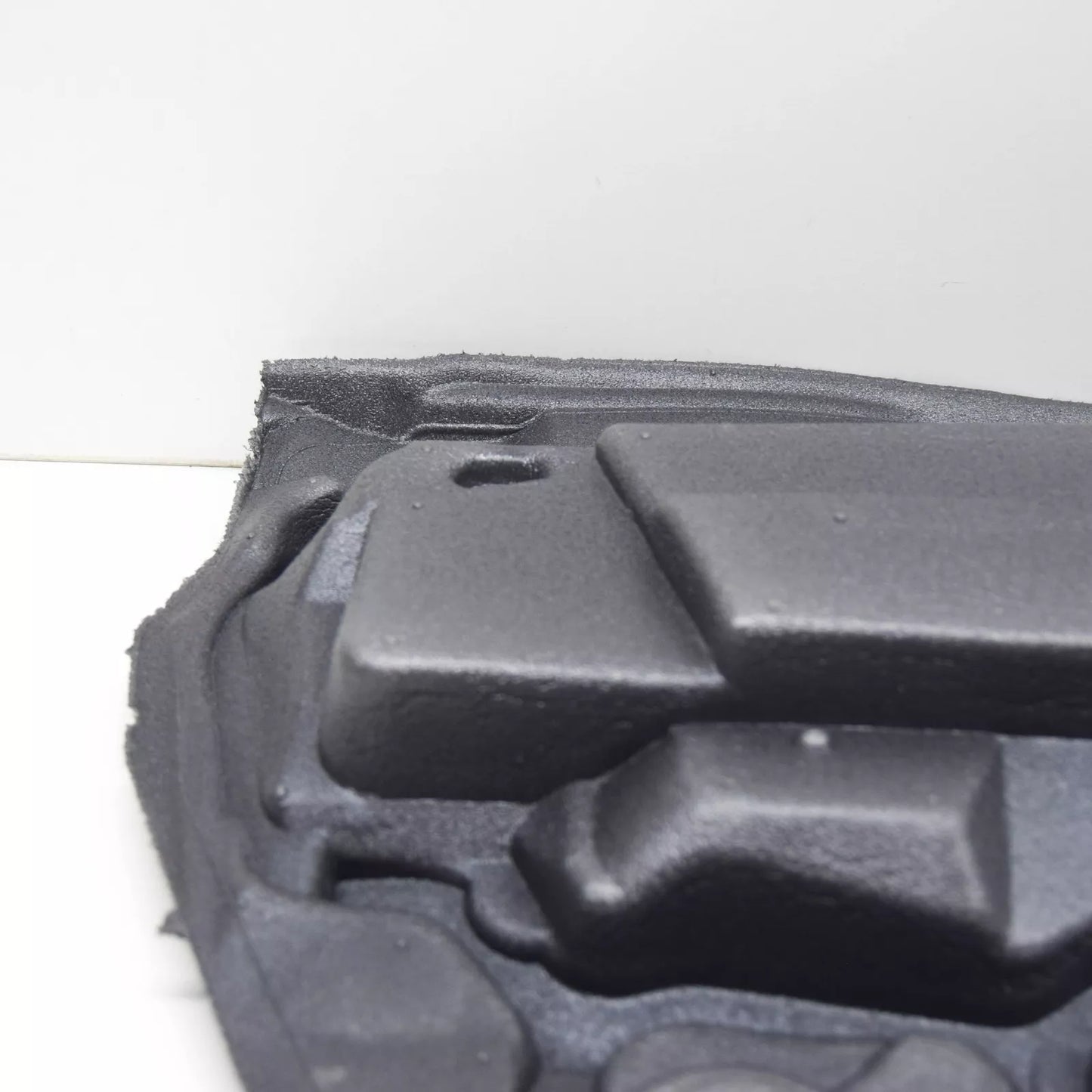 NEW BMW 3 E46 FRONT RIGHT DOOR SOUND INSULATING 51487114714 7114714 ORIGINAL