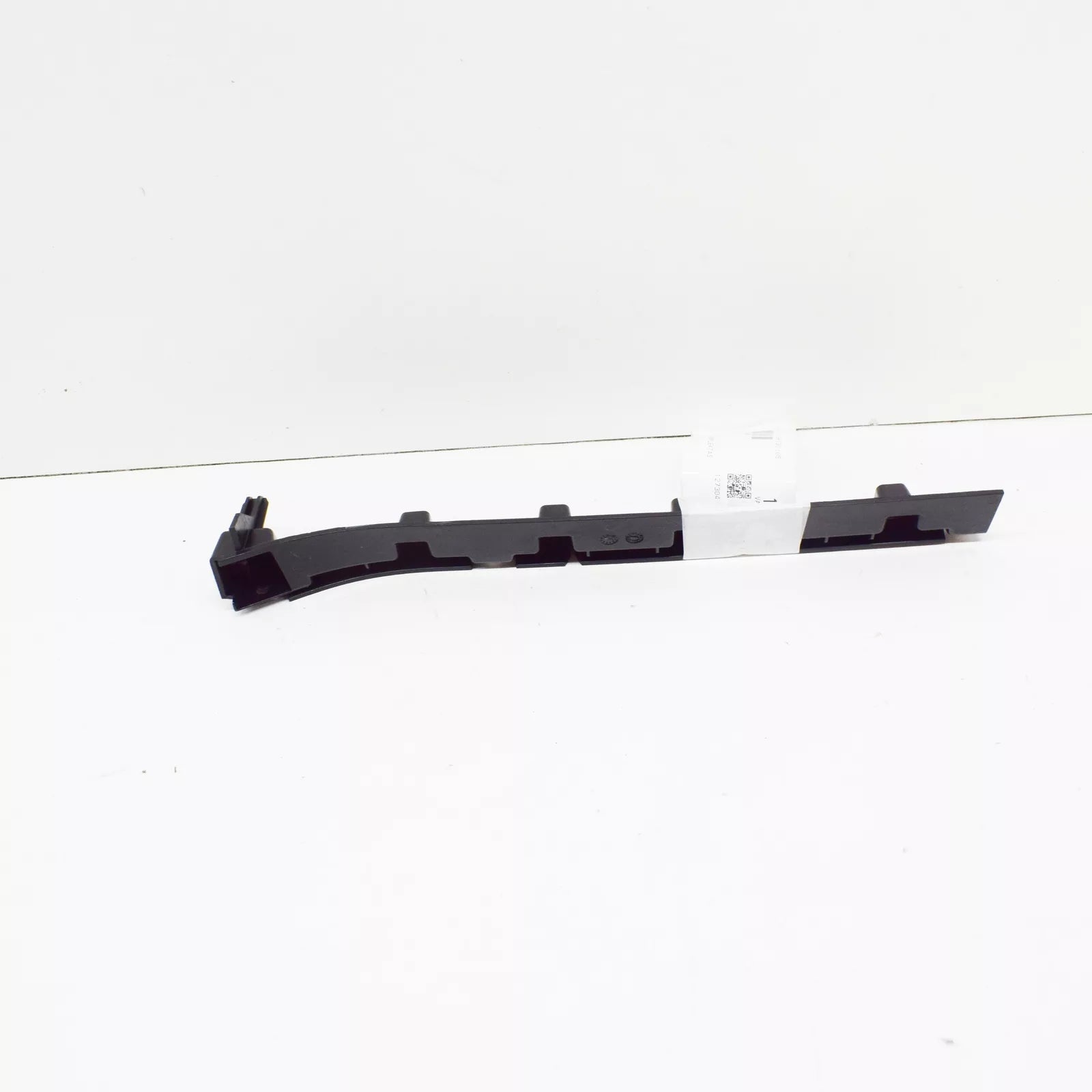 NEW AUDI R8 4S REAR RIGHT INNER BUMPER CLOSING ELEMENT 4S0807120A