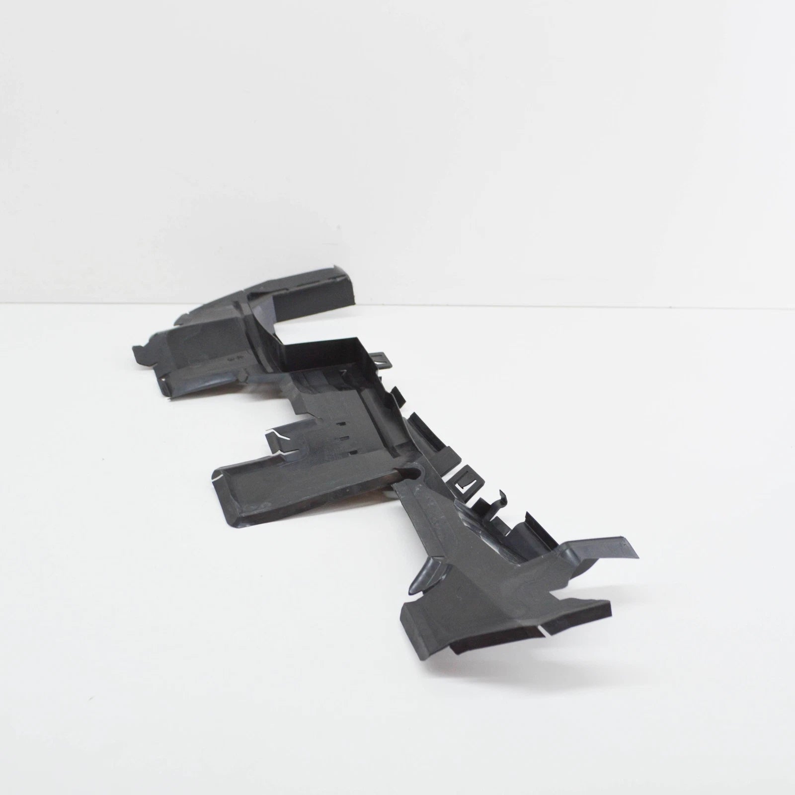 NEW AUDI Q5 8R RADIATOR RIGHT AIR GUIDE 8R0121284P ORIGINAL