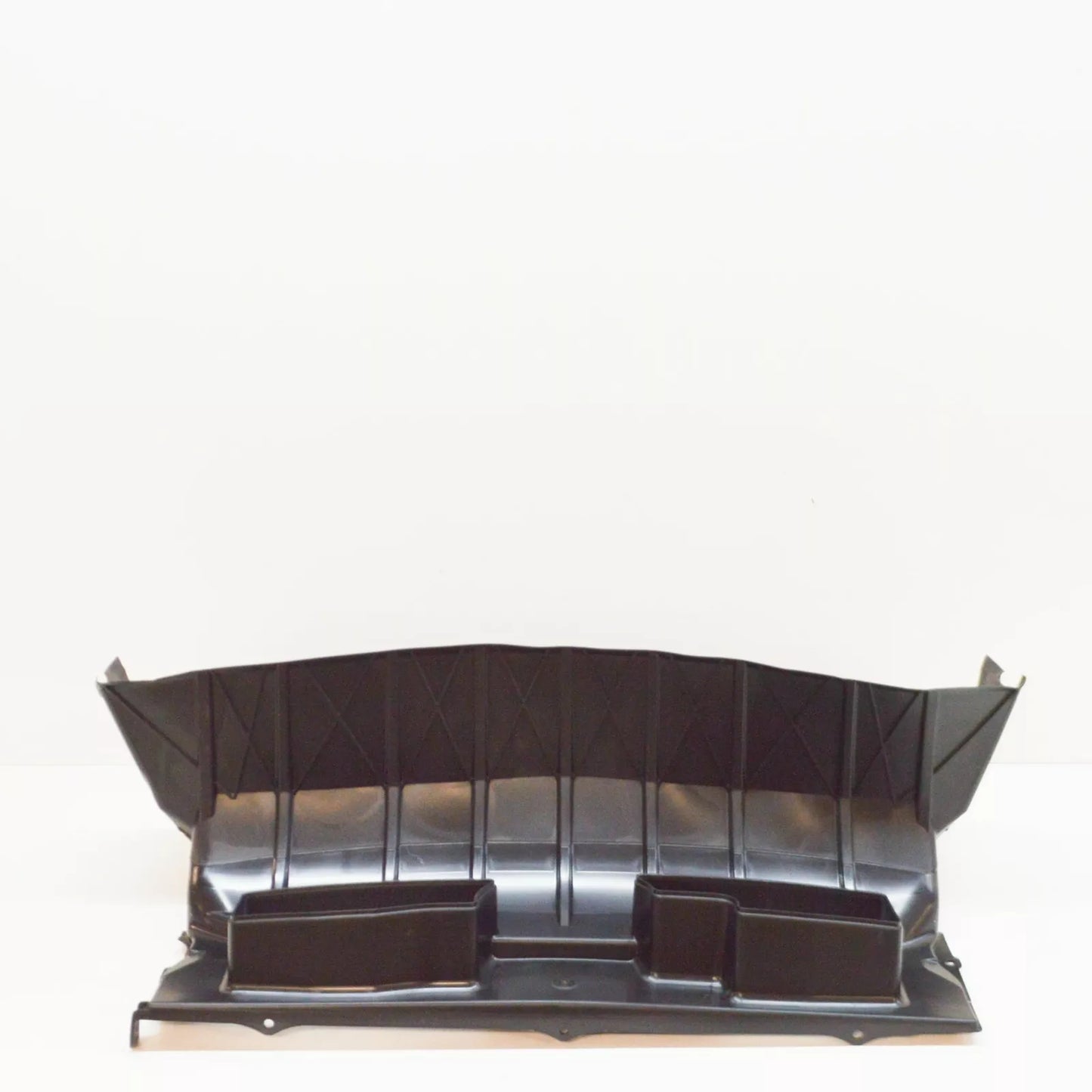 NEW VOLKSWAGEN TOUAREG 7P RADIATOR SUPPORT AIR GUIDE 7P6121293H