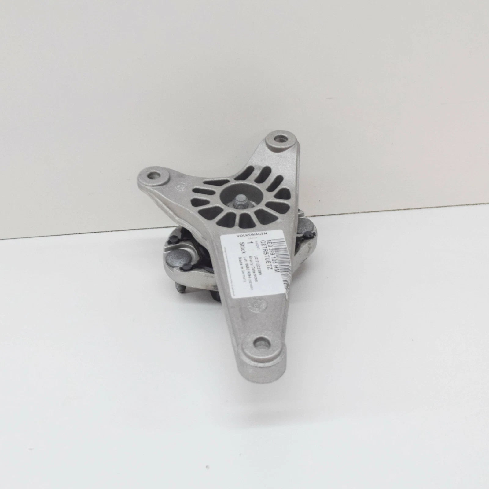 NEW AUDI A4 8EC, B7 AUTOMATIC TRANSMISSION MOUNT 8E0399105HM