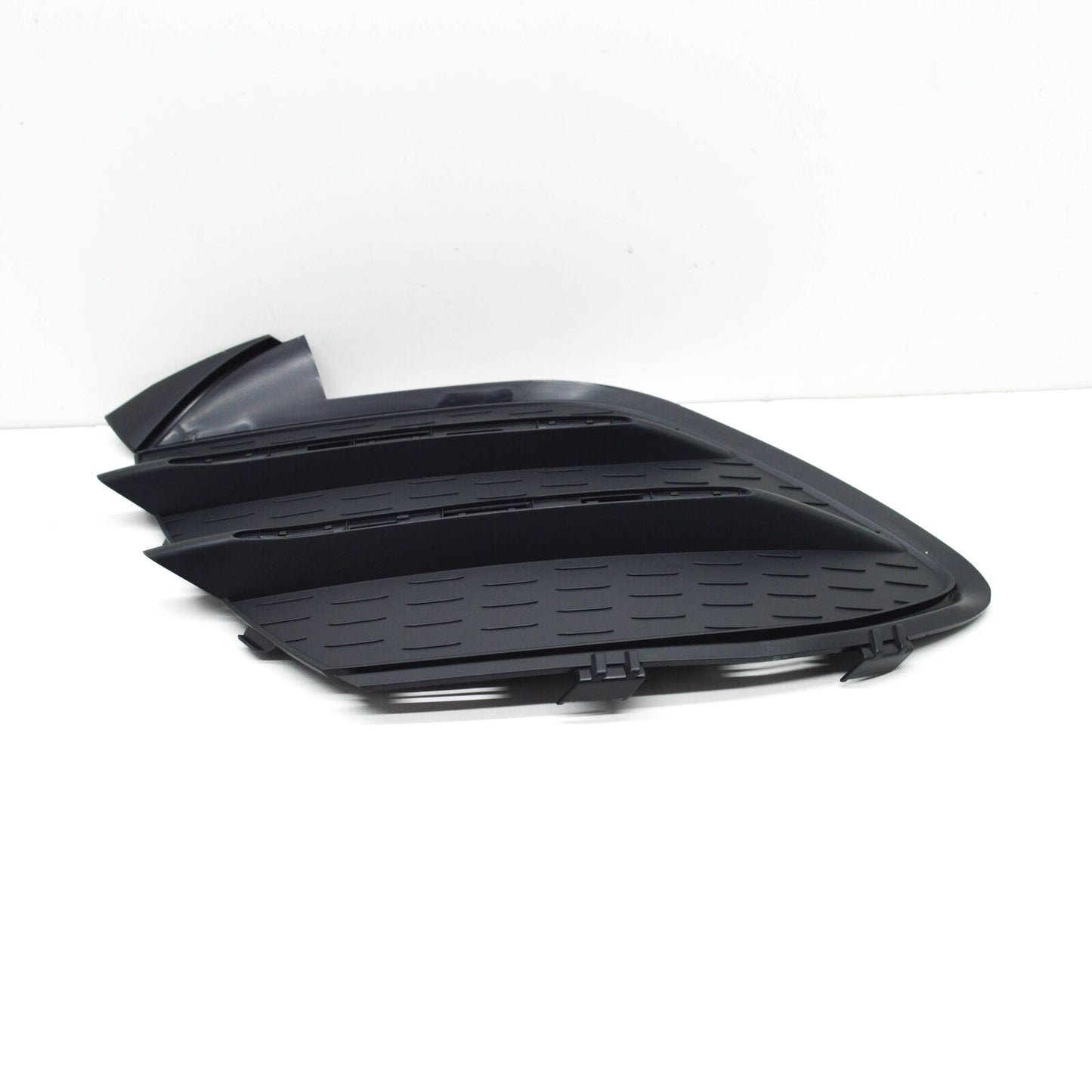 NEW MB GLB X247 FRONT BUMPER LEFT LOWER GRILLE COVER A2478857703 ORIGINAL