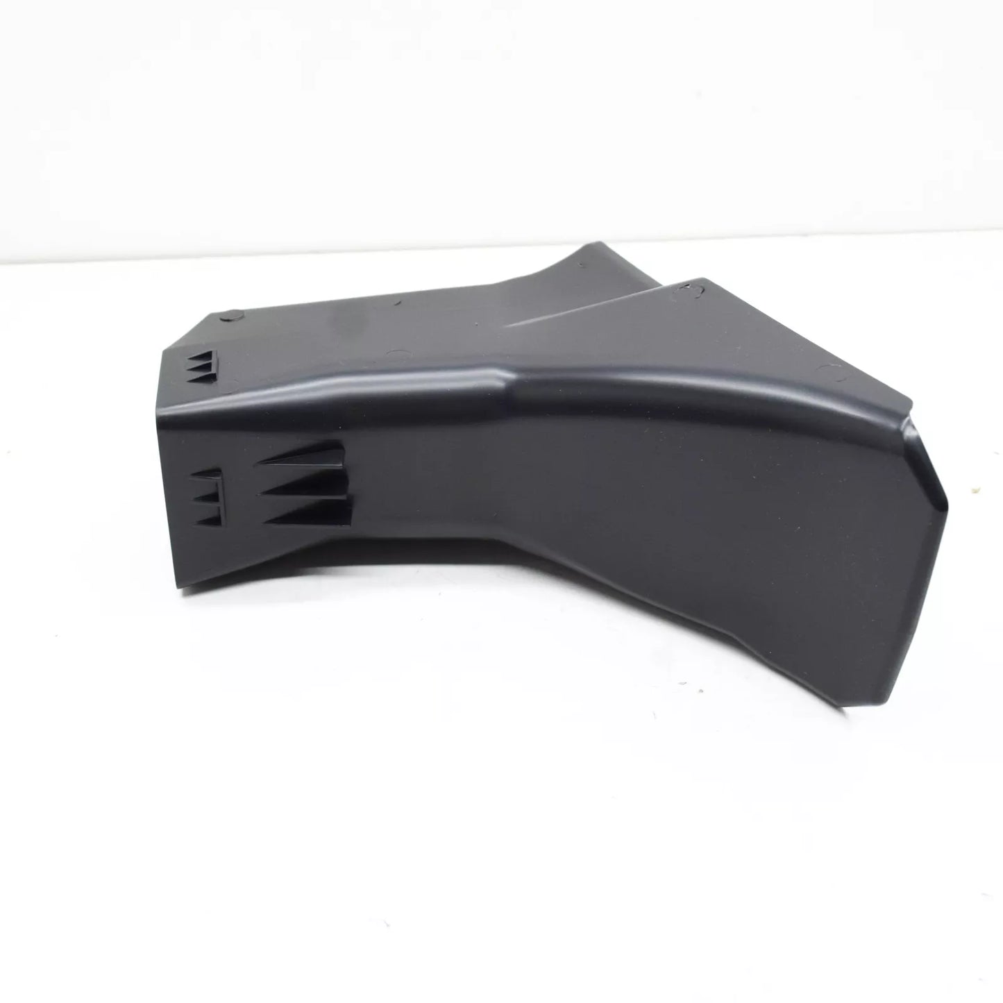 NEW BMW X3 G01 FRONT RIGHT BRAKE AIR DUCT 51747400004 7400004 ORIGINAL