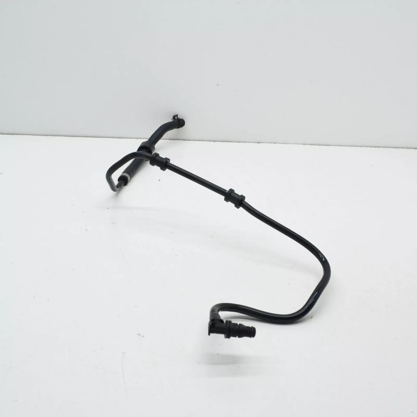 NEW MERCEDES-BENZ S W222 RETURN VENT BLEED LINE HOSE A2225014425 ORIGINAL