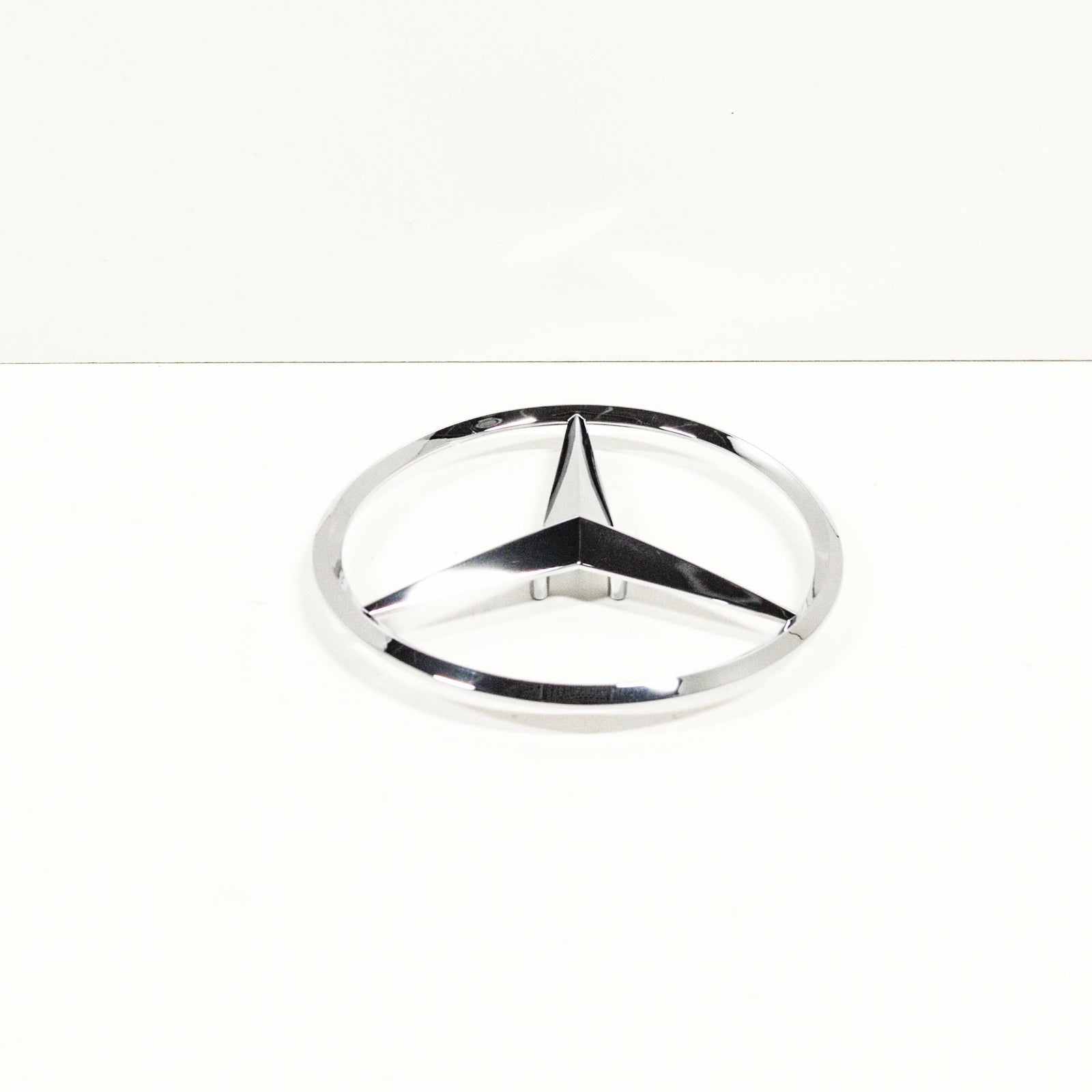 NEW MERCEDES-BENZ ML-CLASS W164 TRUNK BOOT LID BADGE EMBLEM A1648170016 ORIGINAL