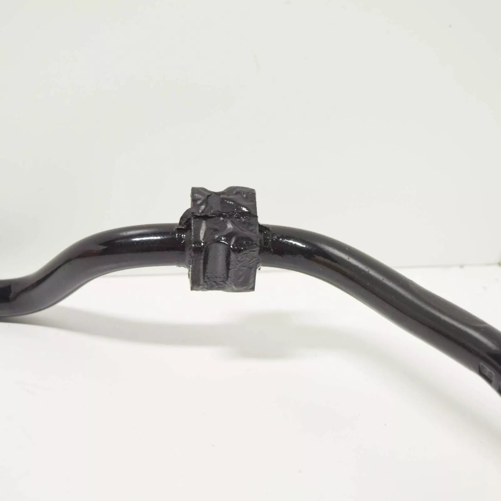NEW MERCEDES BENZ C W203 FRONT ANTI ROLL SWAY BAR STABILIZER A2033234365