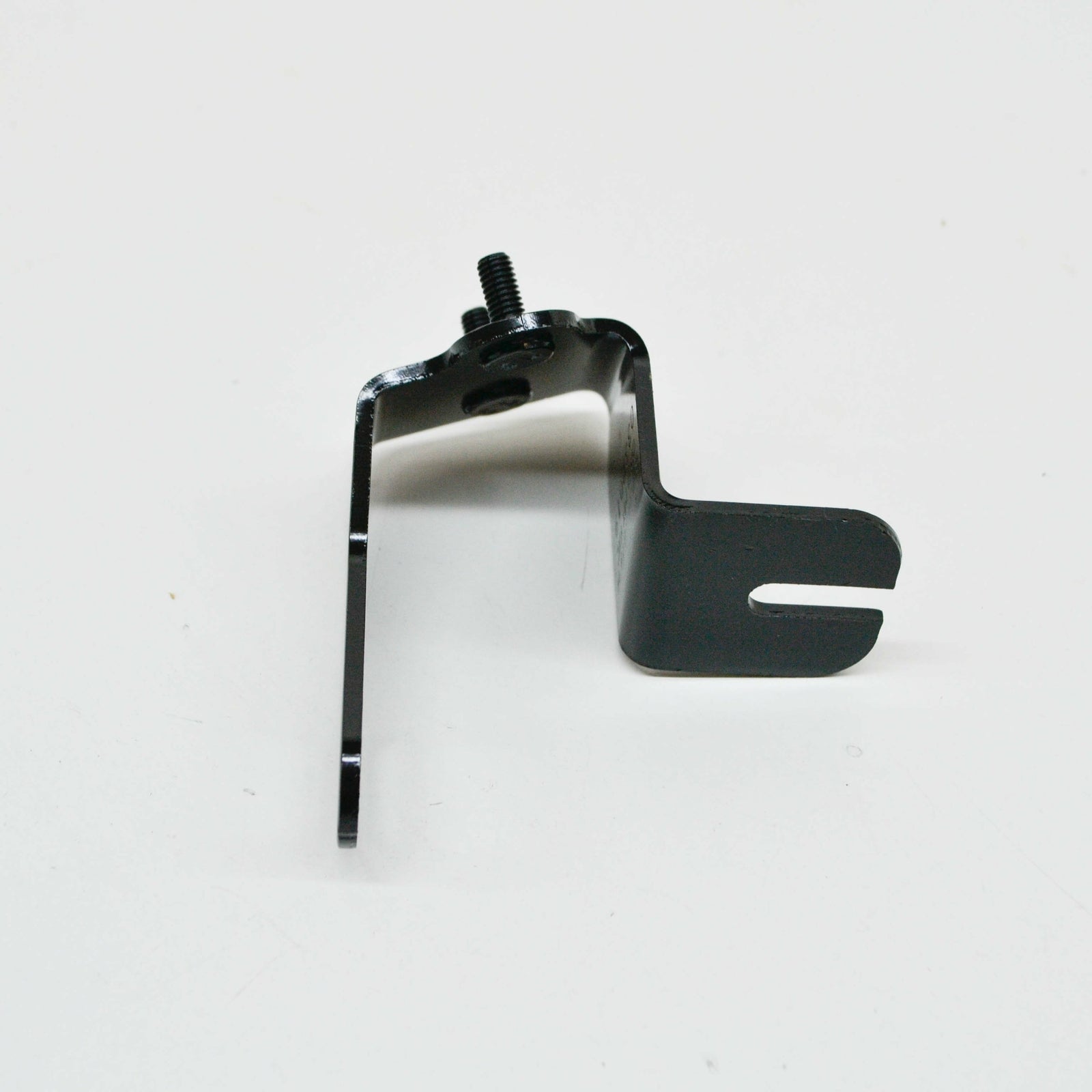 NEW AUDI Q5 80A ENGINE WATER PUMP BRACKET RIGHT 80A145879H ORIGINAL