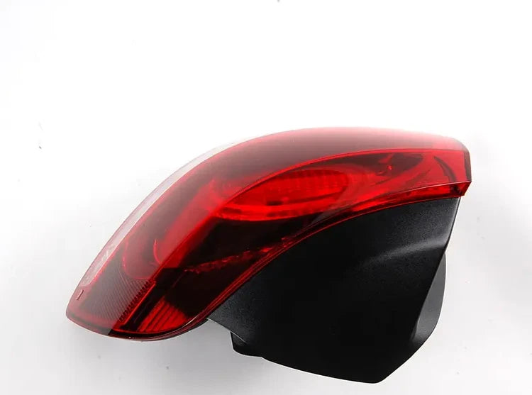 NEW VW GOLF VI 5K MK6 REAR OUTER RIGHT TAILLIGHT 5K0945096G