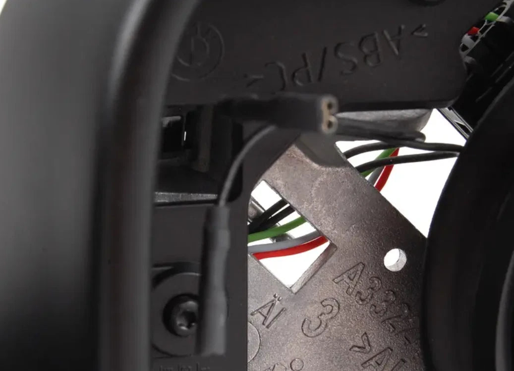 NEW BMW 3 E46 FRONT RIGHT DOOR MIRROR 51168247120 8247120 ORIGINAL