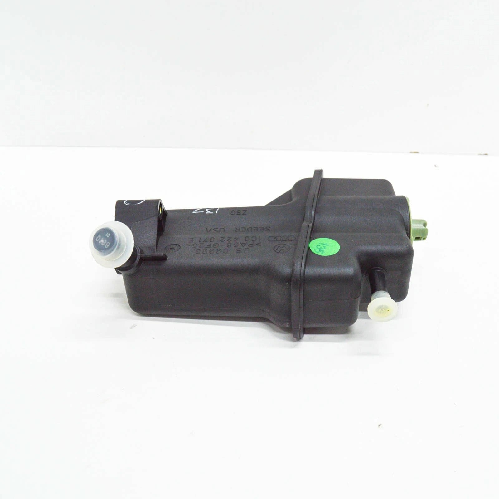 NEW VW BEETLE CONVERTIBLE 1C1 1C9 1Y7 9C1 9G1 OIL CONTAINER 1C0422371E