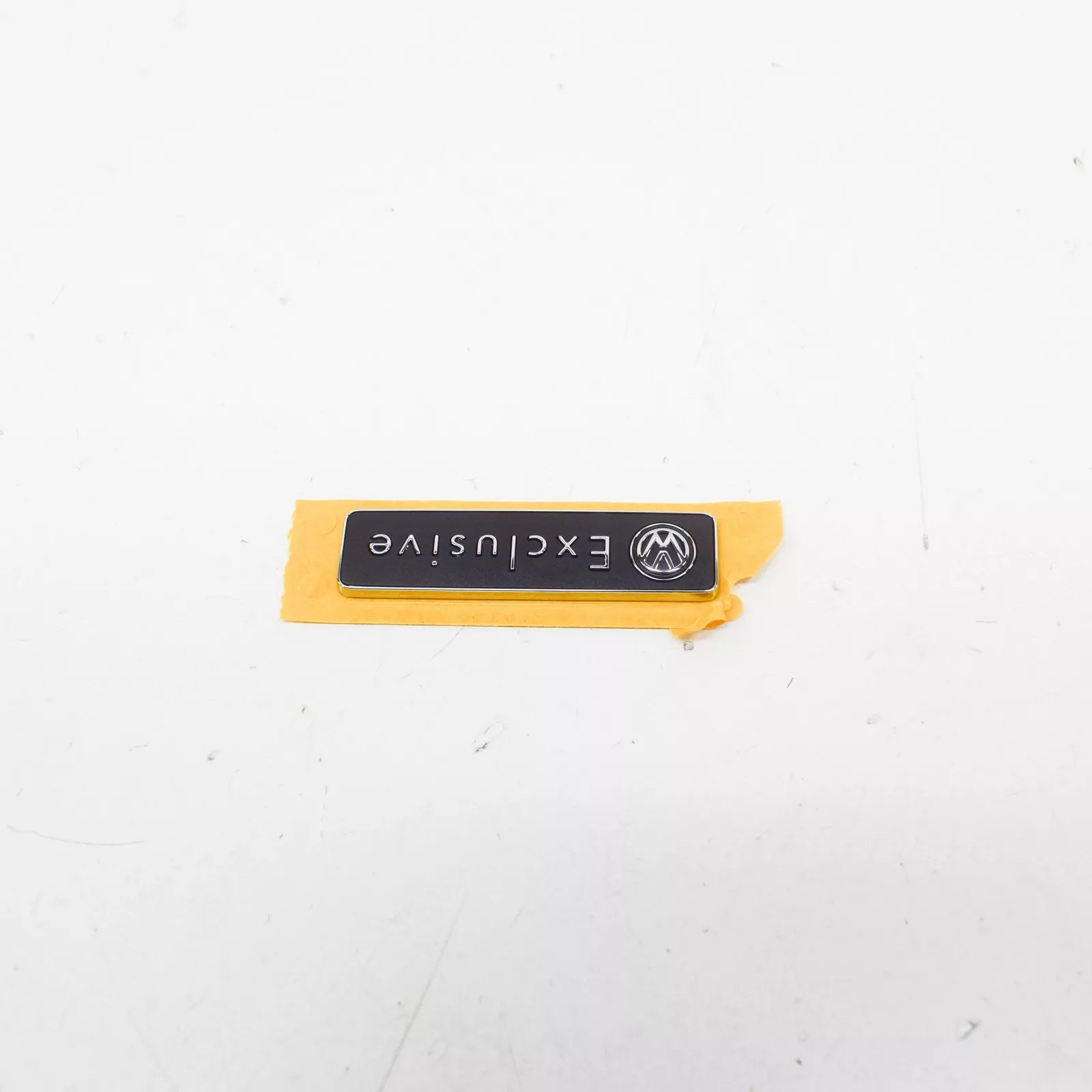 NEW VOLKSWAGEN TOUAREG 7L TRUNK LID EXCLUSIVE BADGE EMBLEM 1K0853688F739