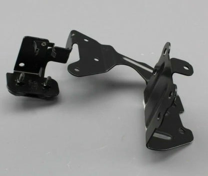 NEW VW PHAETON 3D ADDITIONAL WATER COOLANT PUMP BRACKET 3D0121079T ORIGINAL