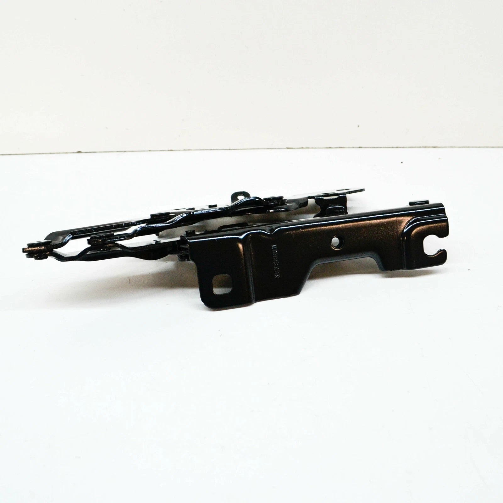 NEW BMW X3 G01 F97 FRONT LEFT HOOD HINGE 41617475791 ORIGINAL