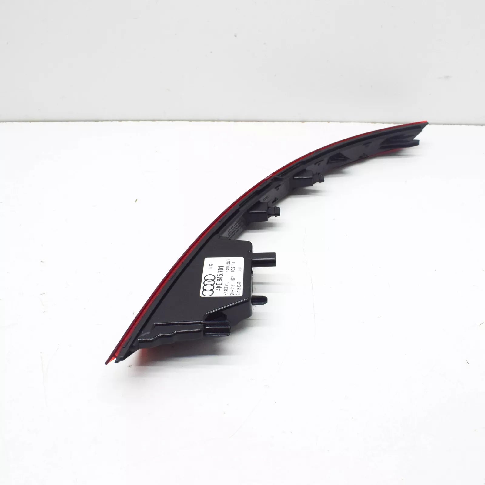 NEW AUDI E-TRON SPORTBACK GEA REAR LEFT FOG LIGHT 4KE945701