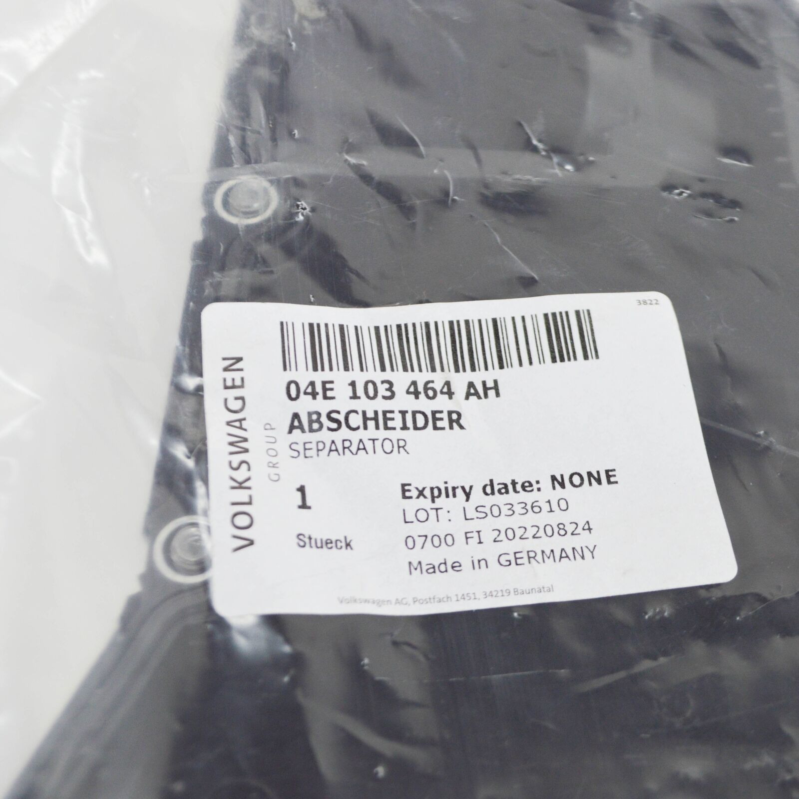 NEW VW TOURAN 5T ENGINE OIL SEPARATOR 04E103464AH ORIGINAL