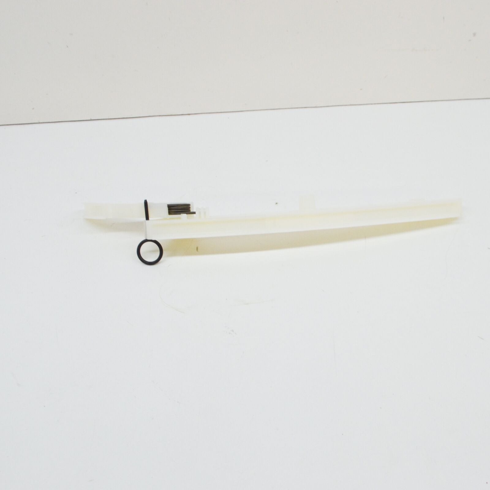 NEW MERCEDES-BENZ C W204 CHAIN SLIDING RAIL A2700503500 ORIGINAL