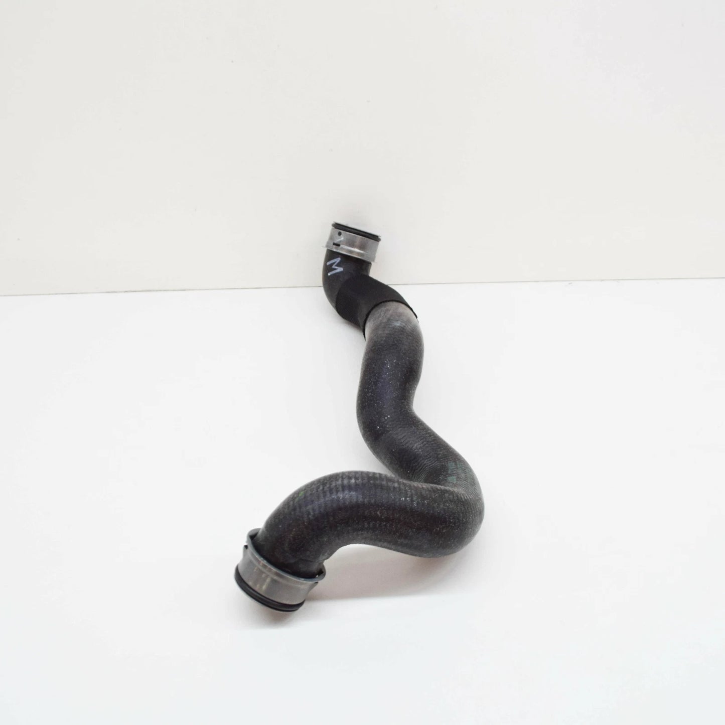NEW MERCEDES-BENZ CLK C209 RADIATOR TOP HOSE A2095013082