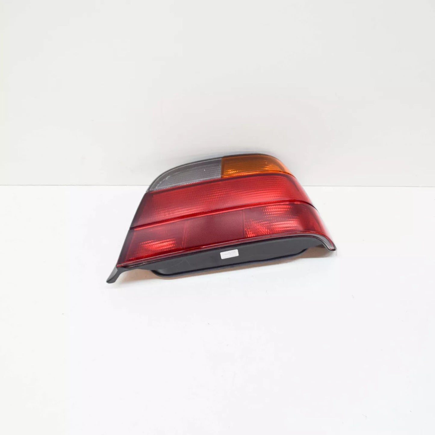 NEW BMW E38 SEDAN TAIL LIGHT RIGHT 8360080 63218360080 ORIGINAL