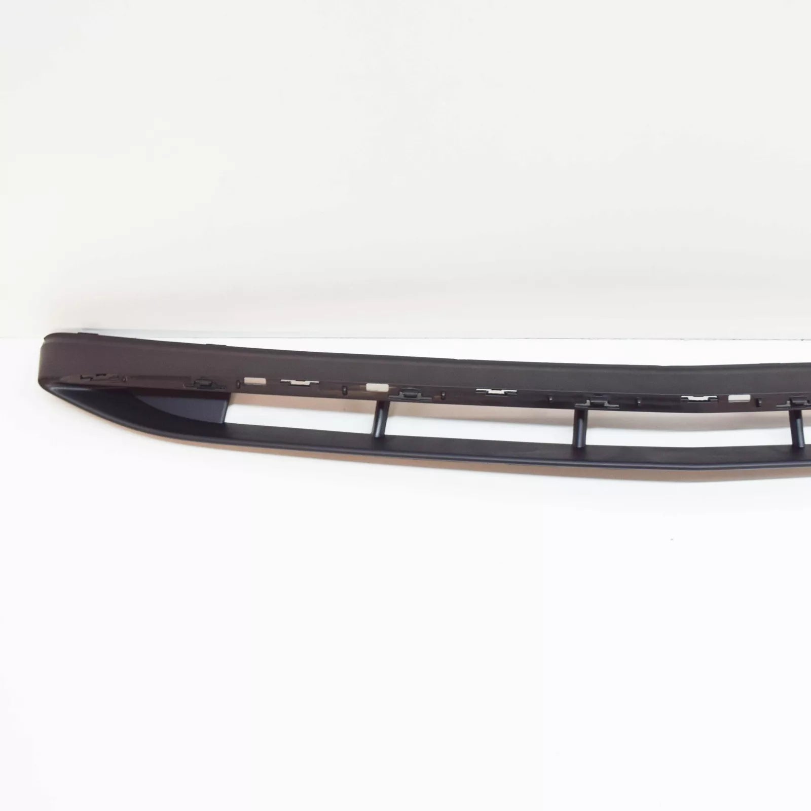 NEW MERCEDES-BENZ E W213 FRONT BUMPER LOWER TRIM GRILLE A2138850100