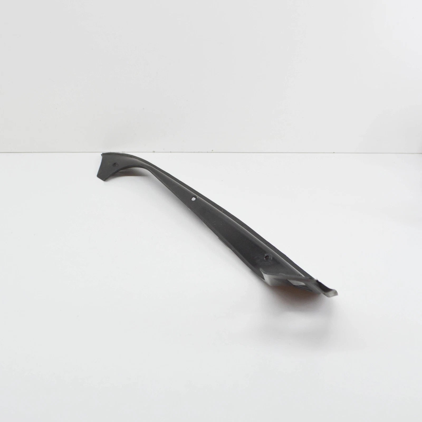 NEW MERCEDES-BENZ E W210 TRUNK LID LEFT COVER A2106930133 ORIGINAL