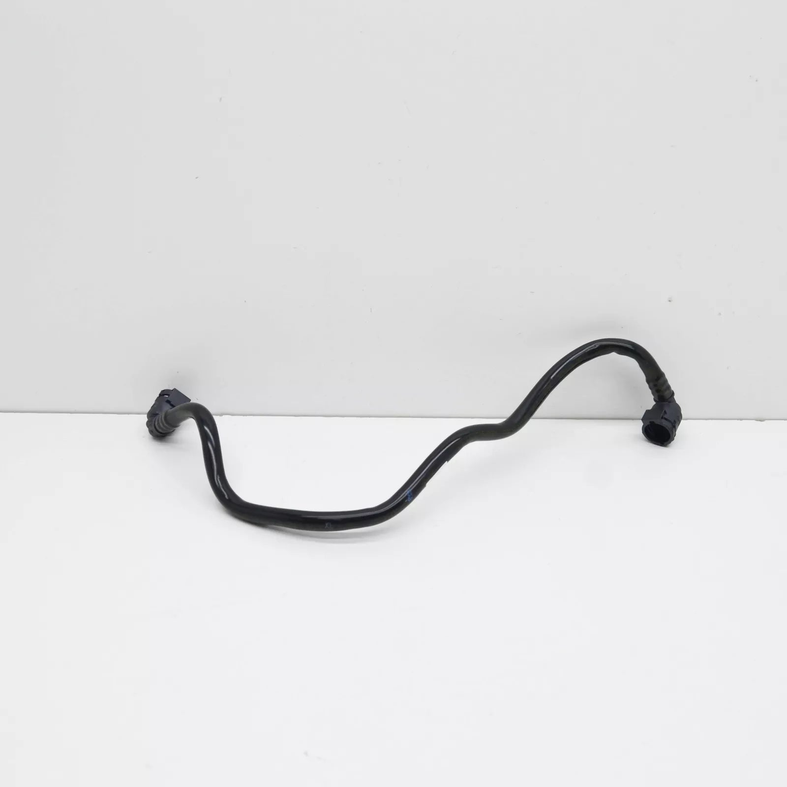 NEW BMW 3 F30 CYLINDER HEAD-EXPANSION TANK TUIBE HOSE 17125A22621 ORIGINAL