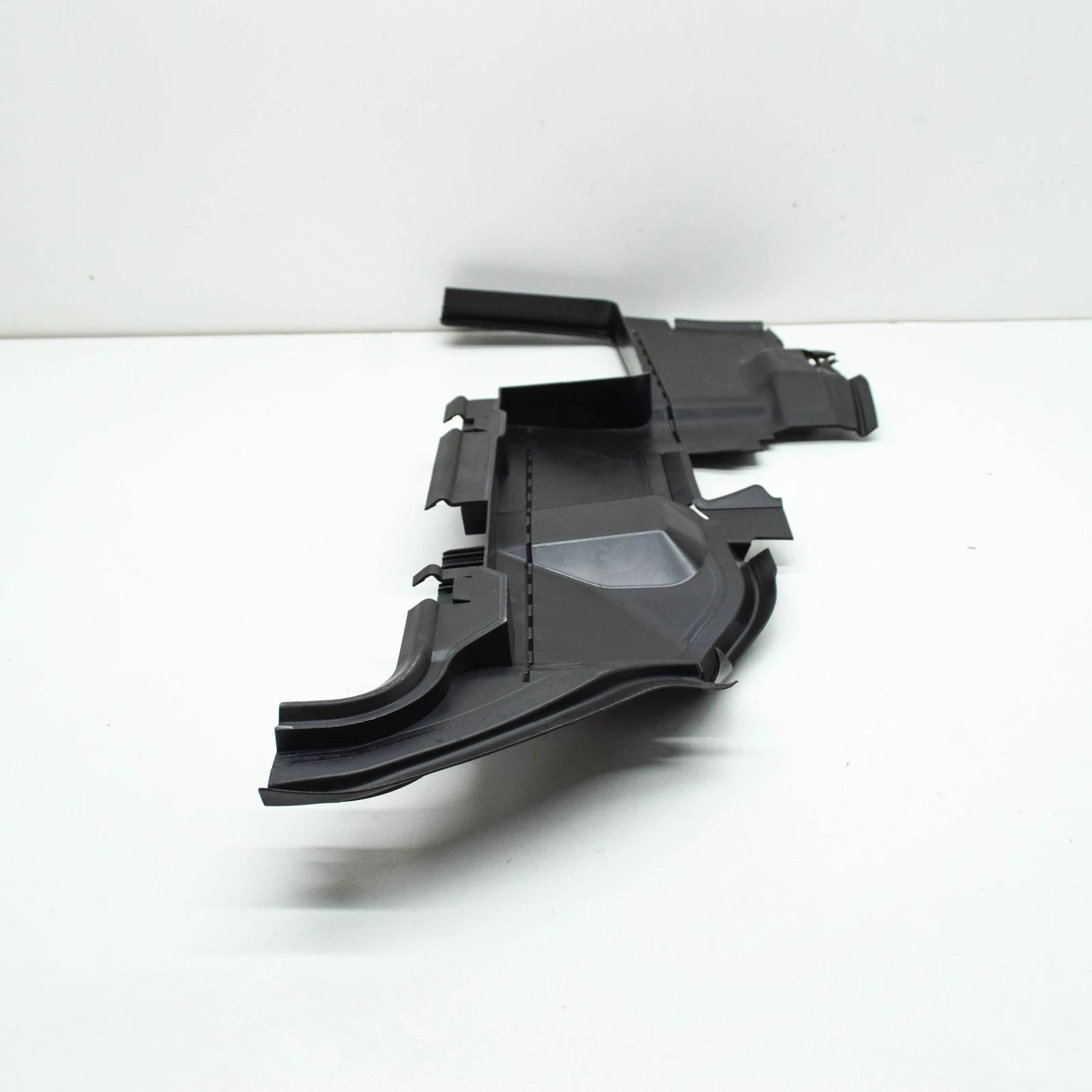 NEW AUDI A7 SPORTBACK 4G RIGHT RADIATOR AIR GUIDE 4G8121284Q ORIGINAL