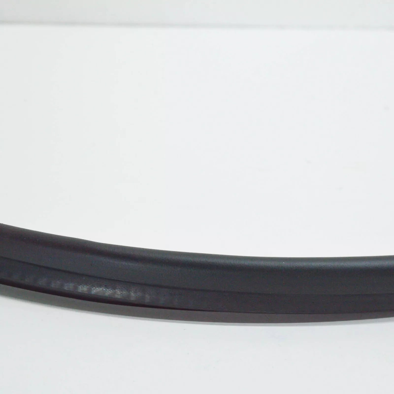 NEW AUDI A3 8P BONNET WATER BOX RUBBER SEAL 8P0823723B ORIGINAL