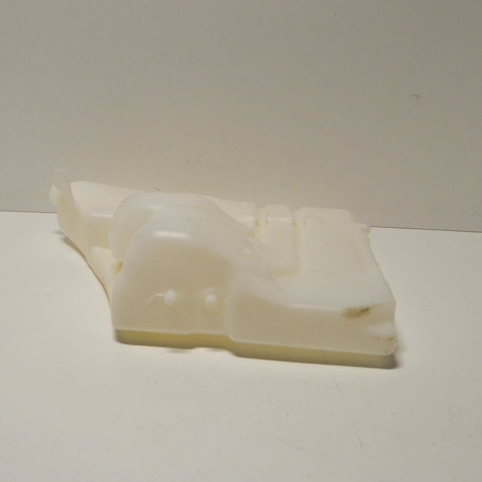 NEW MERCEDES BENZ SLK R170 WINDSCREEN WASHER TANK RESERVOIR A1708690320