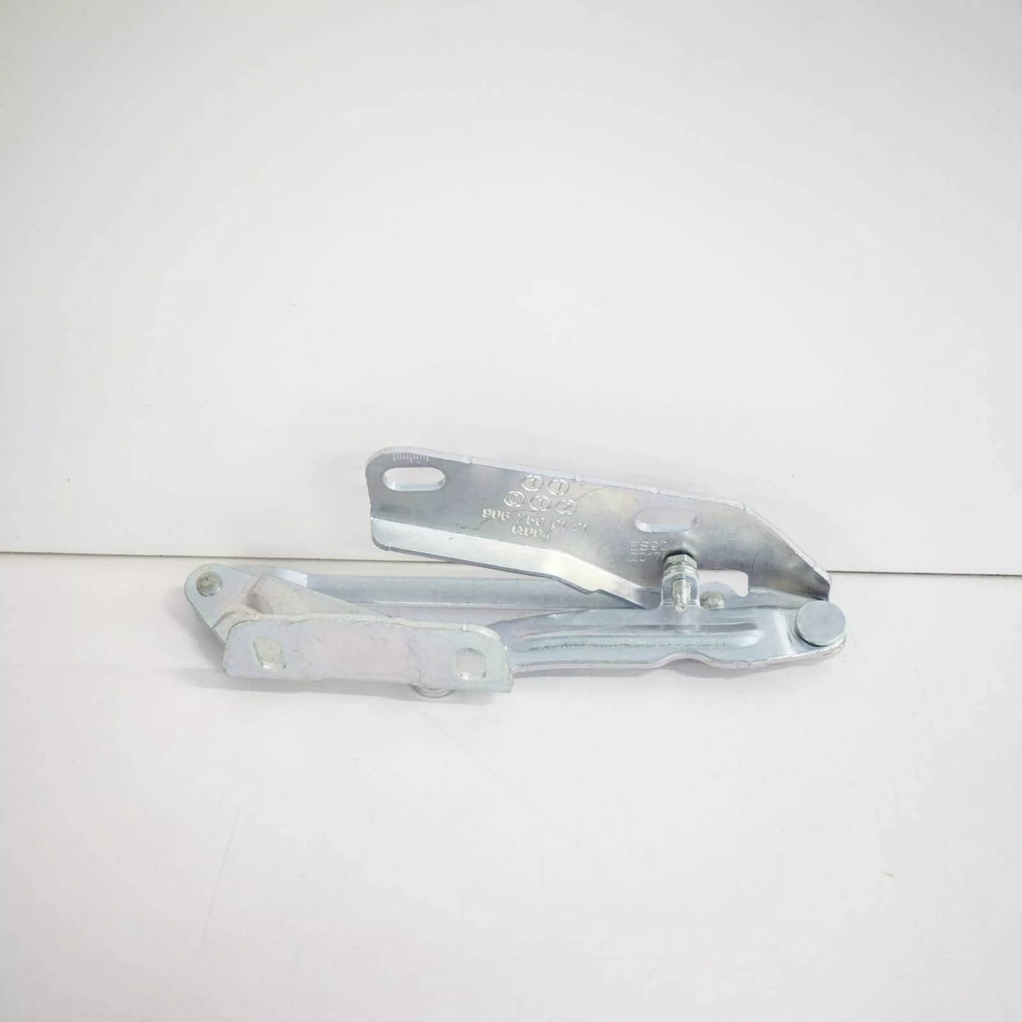 NEW VOLKSWAGEN CRAFTER FRONT RIGHT SIDE BONNET HOOD HINGE 2E0823302 2010