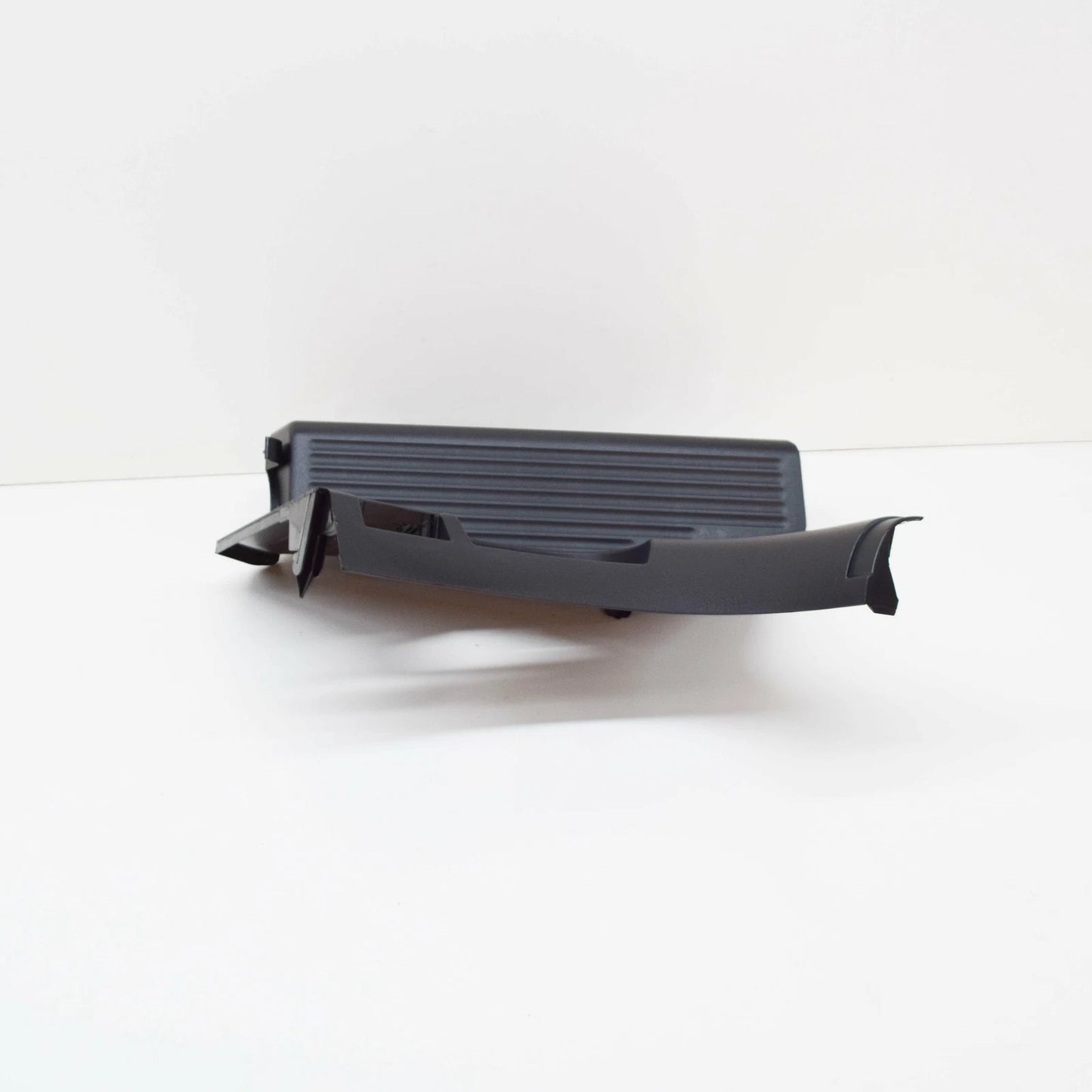 NEW BMW 3 E46 FRONT LEFT LATERAL TRIM PANEL 8227951 51438227951 ORIGINAL