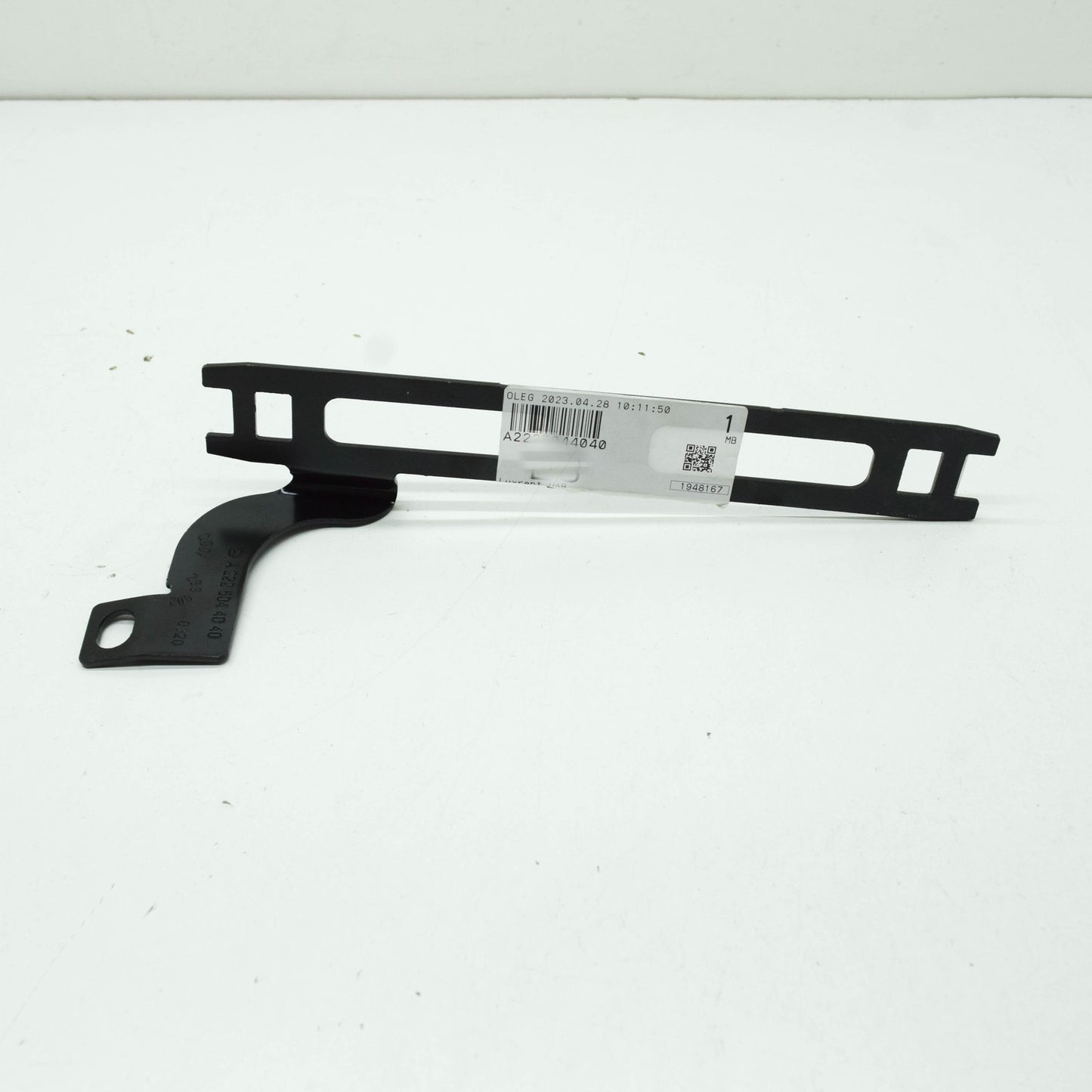NEW MERCEDES-BENZ S W222 RIGHT RADIATOR BRACKET A2225044040 ORIGINAL