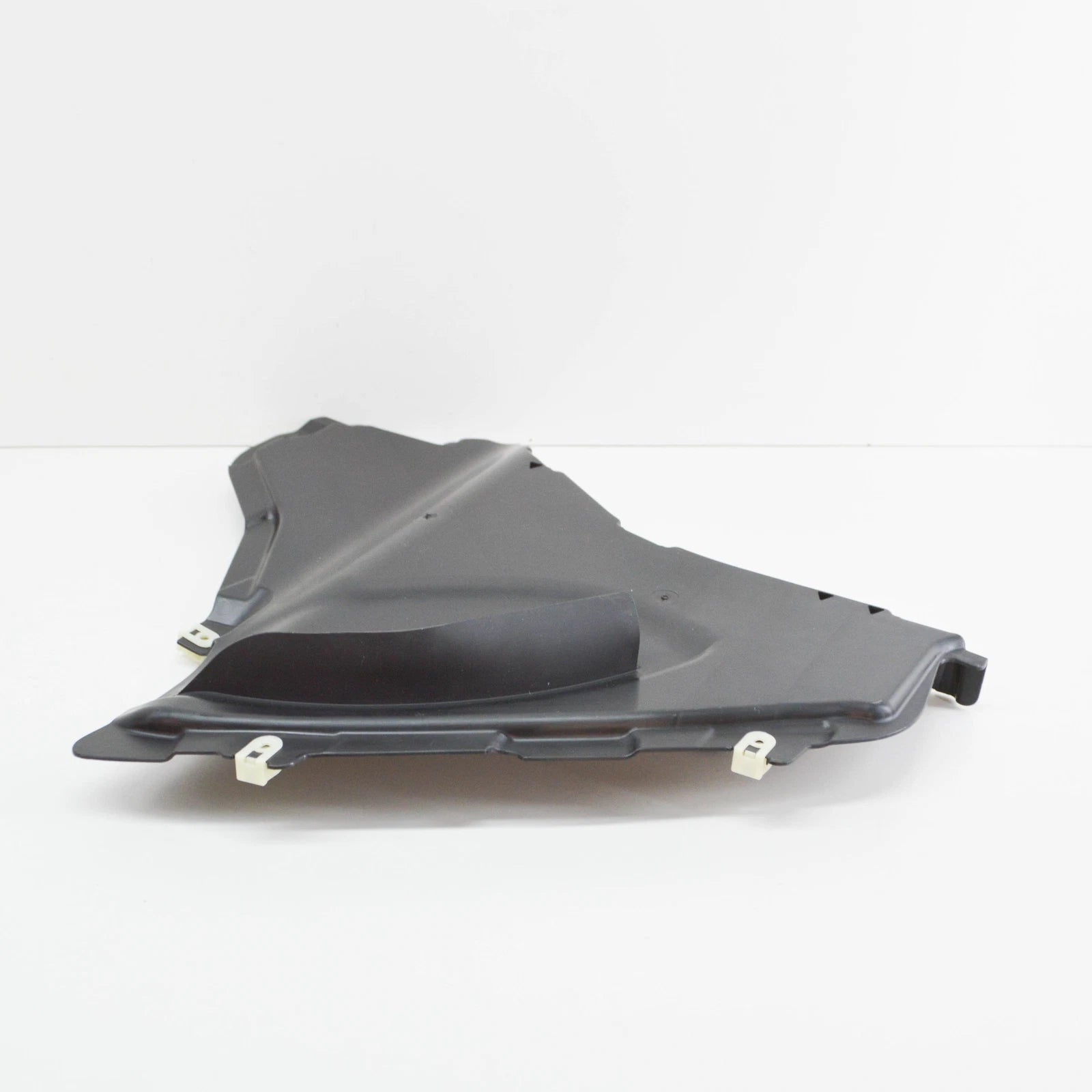 NEW BMW 8 G14 FRONT RIGHT WHEELARCH BOTTOM FRONT COVER 51718060036 ORIGINAL