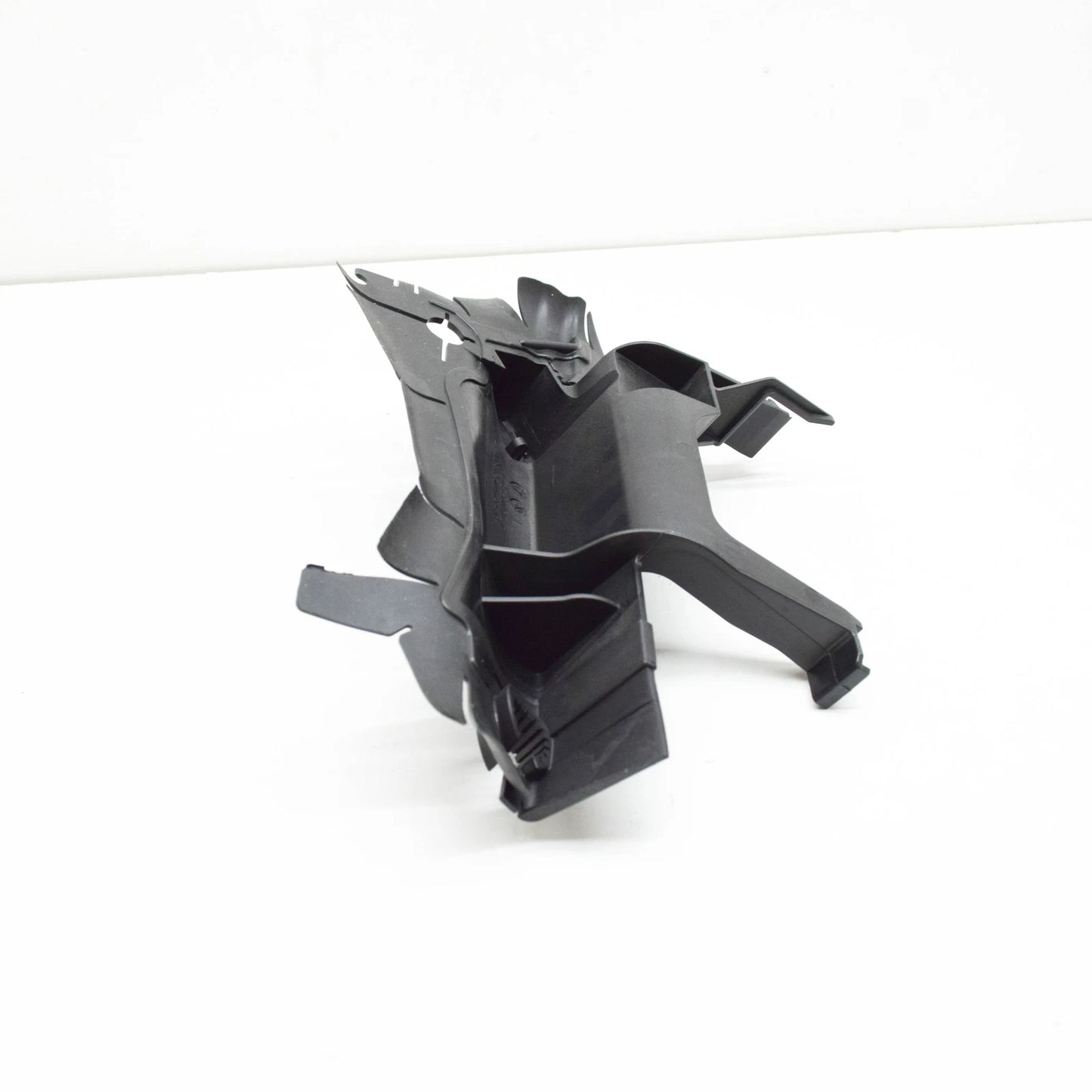 NEW MERCEDES-BENZ E W212 RIGHT ENGINE OIL COOLER BRACKET A2125001731 ORIGINAL