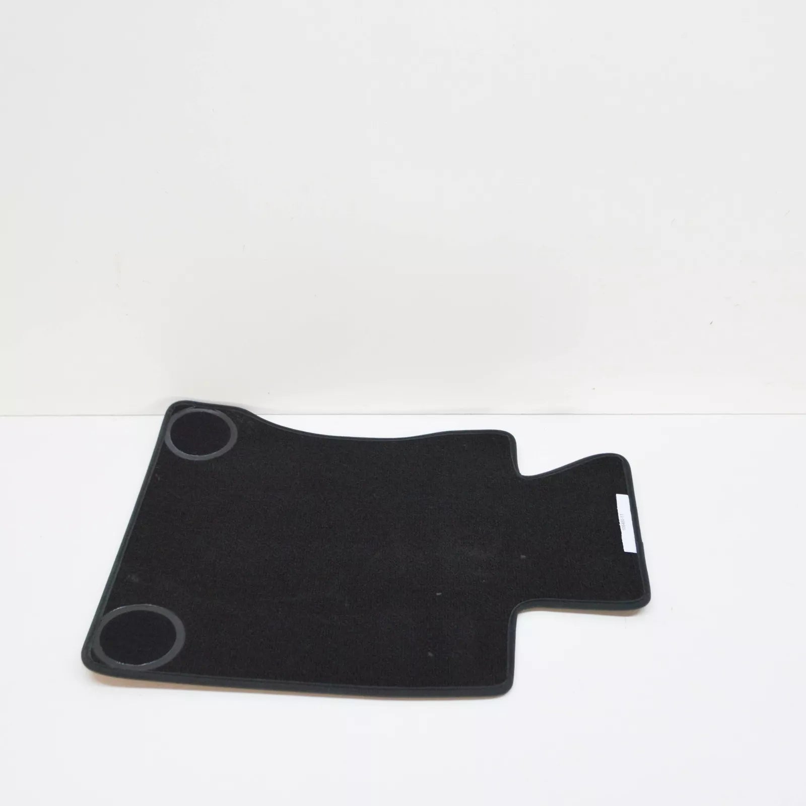 NEW BMW 5 E60 FRONT LEFT FLOOR MAT 51479117175 9117175 ORIGINAL