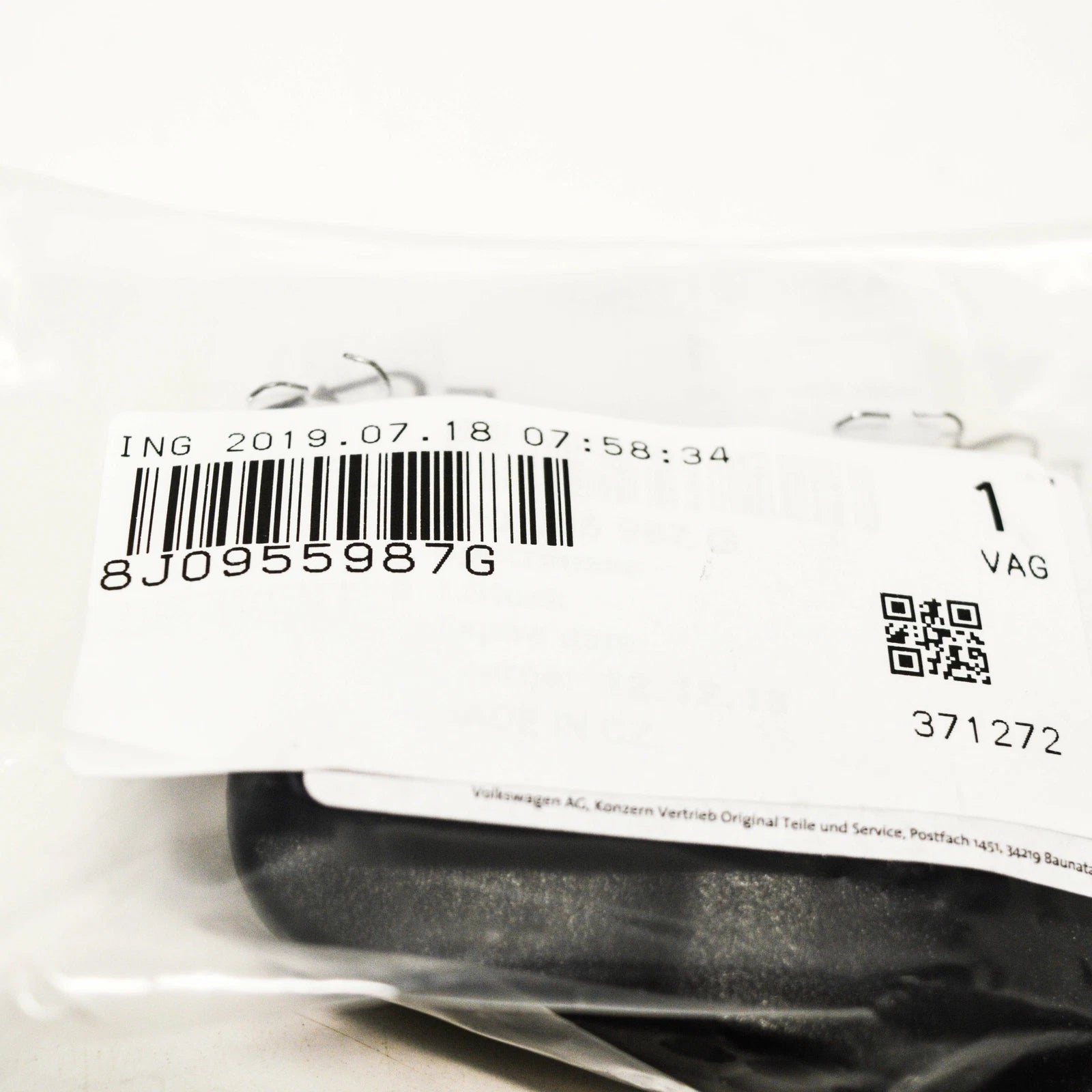 NEW AUDI A1 MK1 FRONT WINDSHIELD WASHER LEFT SPRAY NOZZLE JET 8J0955987G