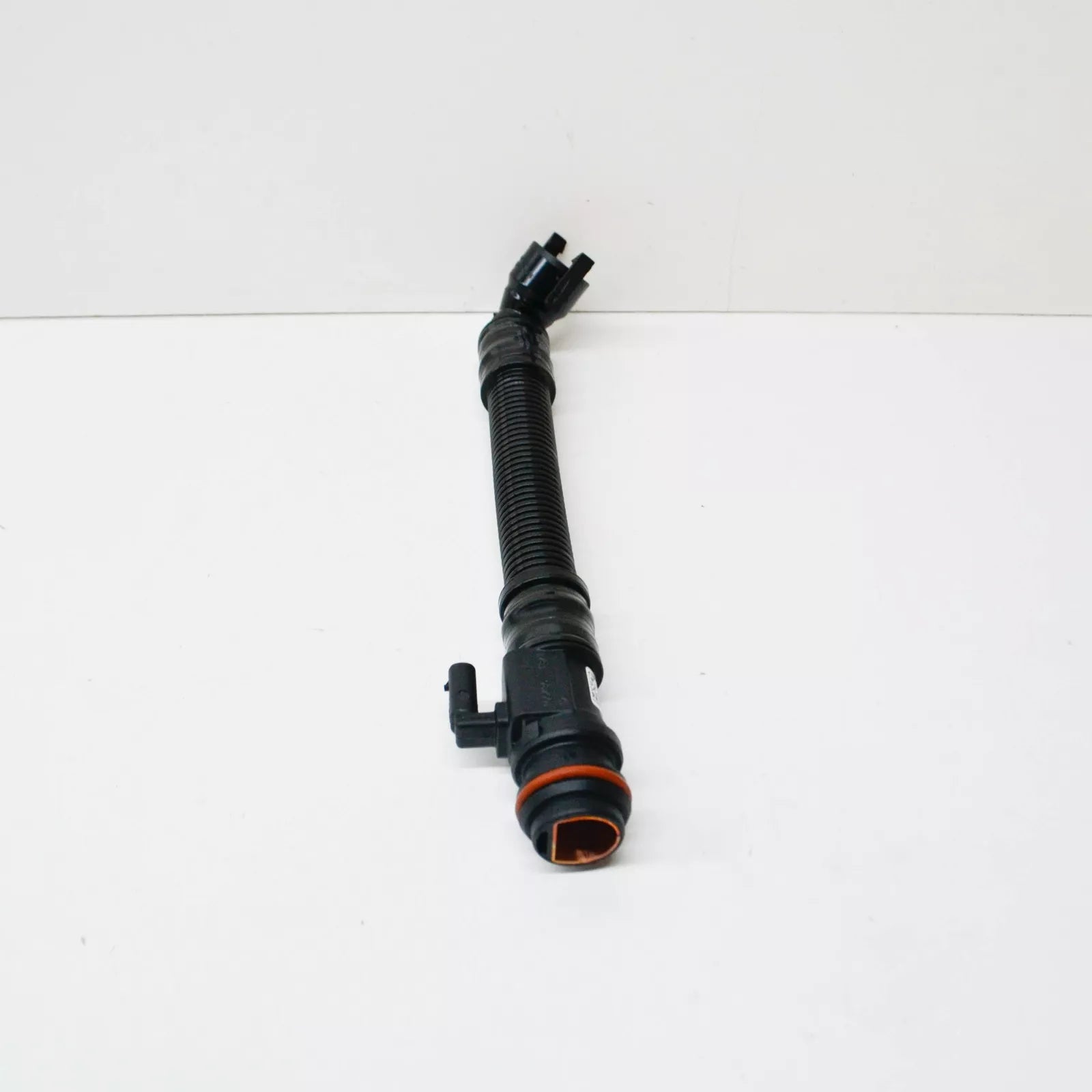 NEW BMW 5 F10 INTAKE SILENCER AIR DUCT PIPE 13718579138 8579138 ORIGINAL