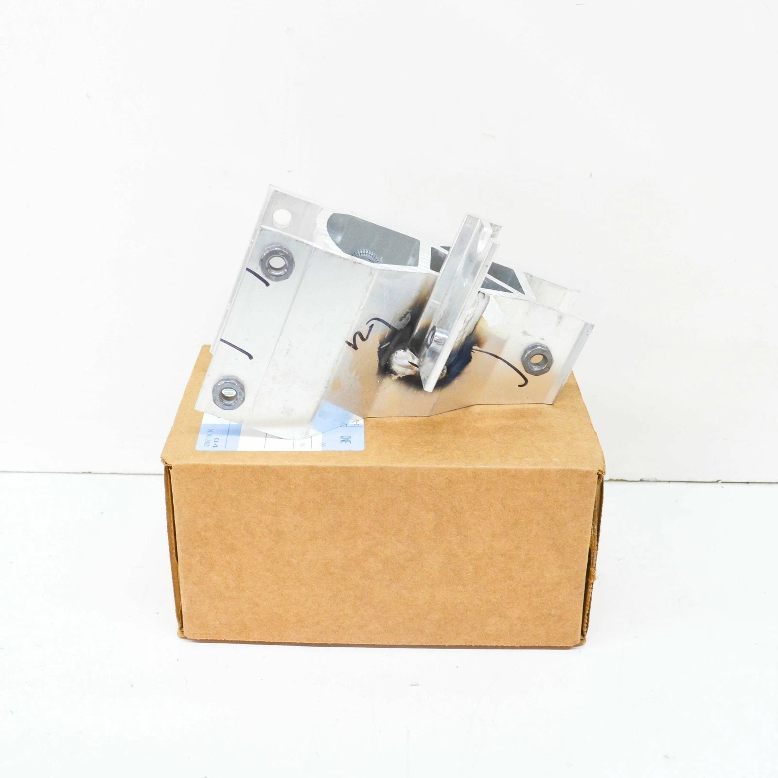 NEW BMW X3 G01 FRONT BUMPER LEFT ADAPTER HOLDER 51117399965 ORIGINAL