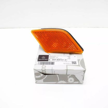 NEW MERCEDES-BENZ C-CLASS W204 FRONT BUMPER LEFT MARKER LIGHT A2048200121