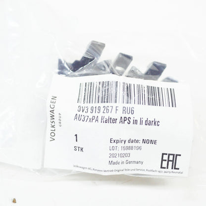 NEW AUDI A3 8V RADIATOR GRILLE LEFT PDC SENSOR SUPPORT 8V3919267FRU6