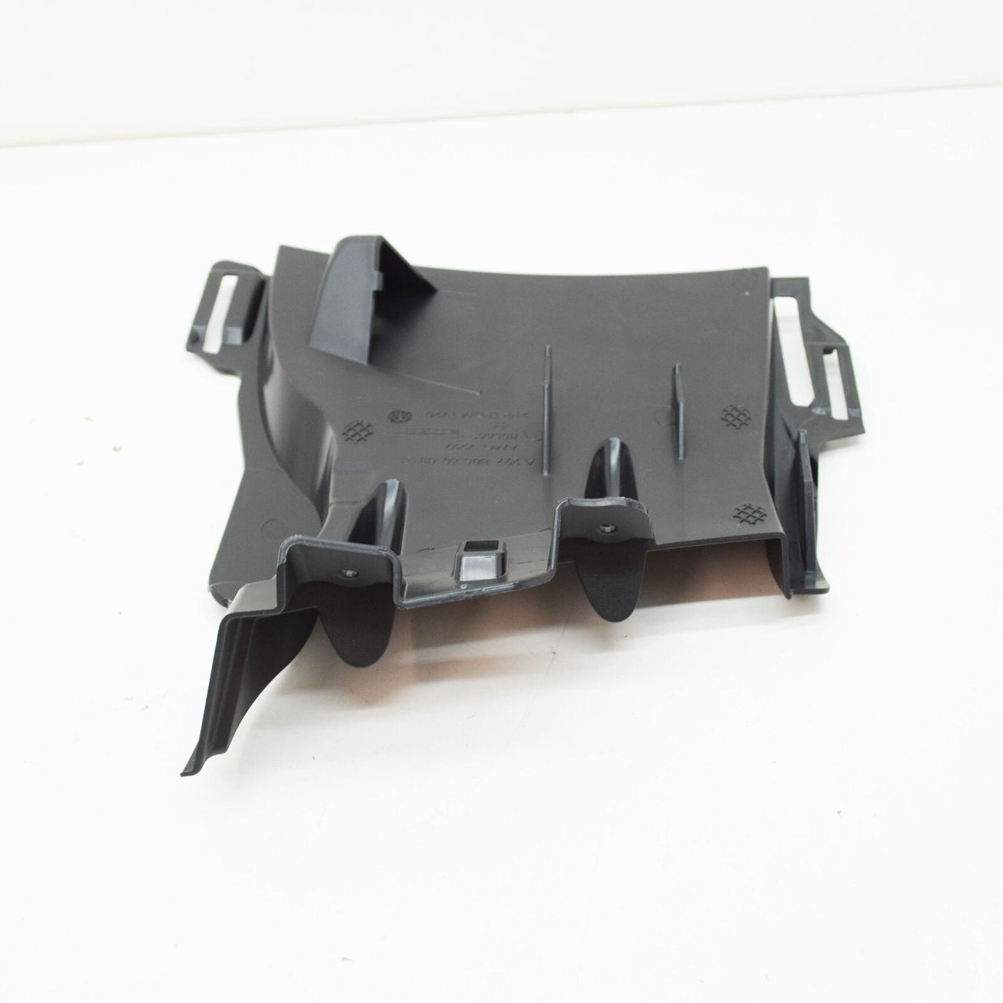 NEW MERCEDES-BENZ EQS FRONT RIGHT AIR DUCT SEGMENT A297A2978856003 ORIGINAL