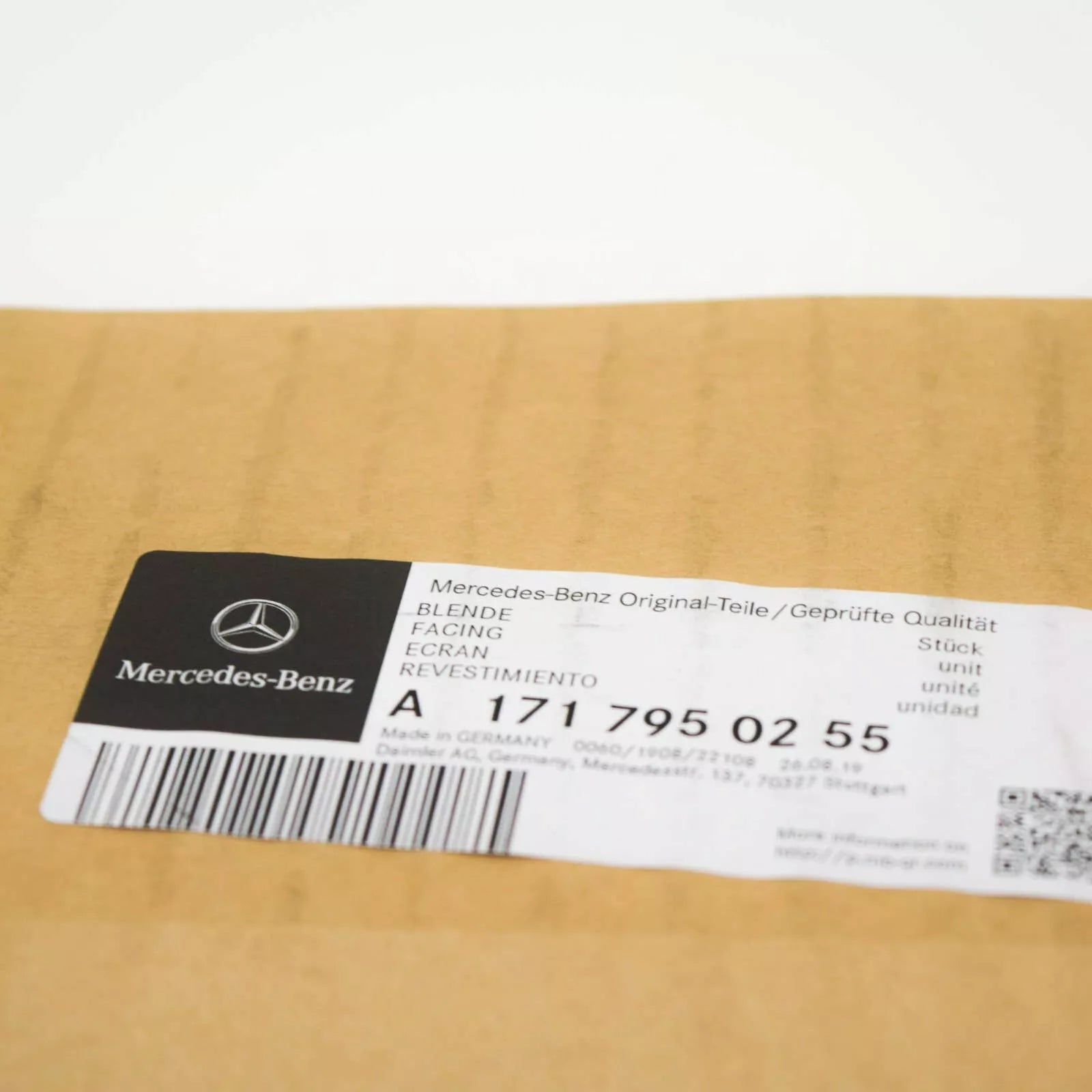 NEW MERCEDES-BENZ SLK R171 REAR RIGHT C-PILLAR MOLDING TRIM A1717950255