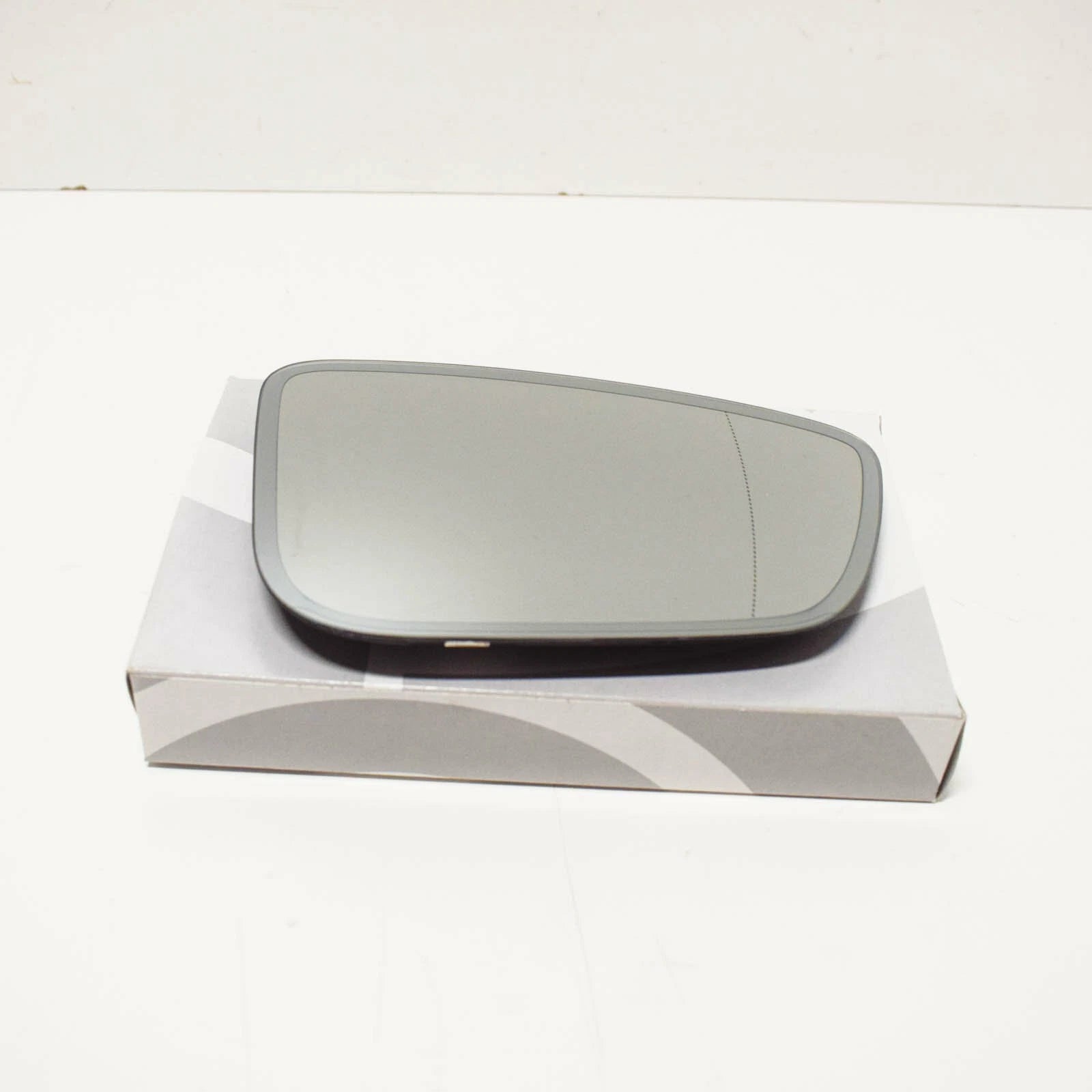 NEW BMW 5 G30 FRONT RIGHT DOOR MIRROR GLASS 51167407158 7407158 ORIGINAL